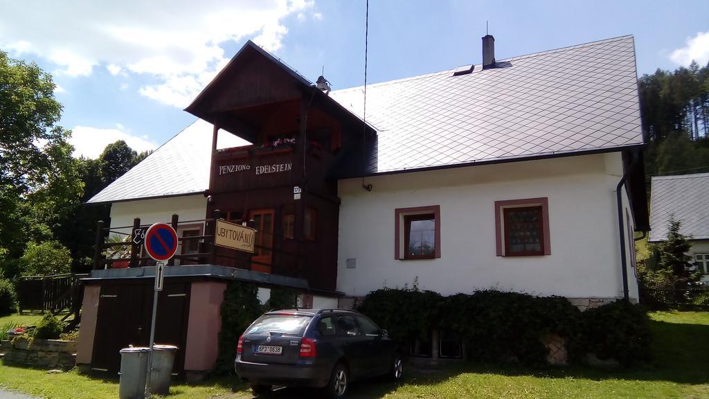 Penzion Edelstejn Petrovice  Luaran gambar